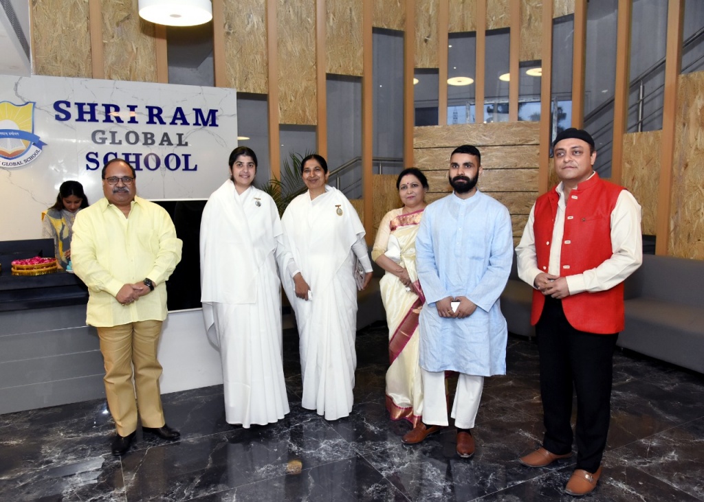 BK Shivani Bahen on the occasion of Shri Ram Global School, Gomti Nagar, Lucknow Inauguration Ceremony