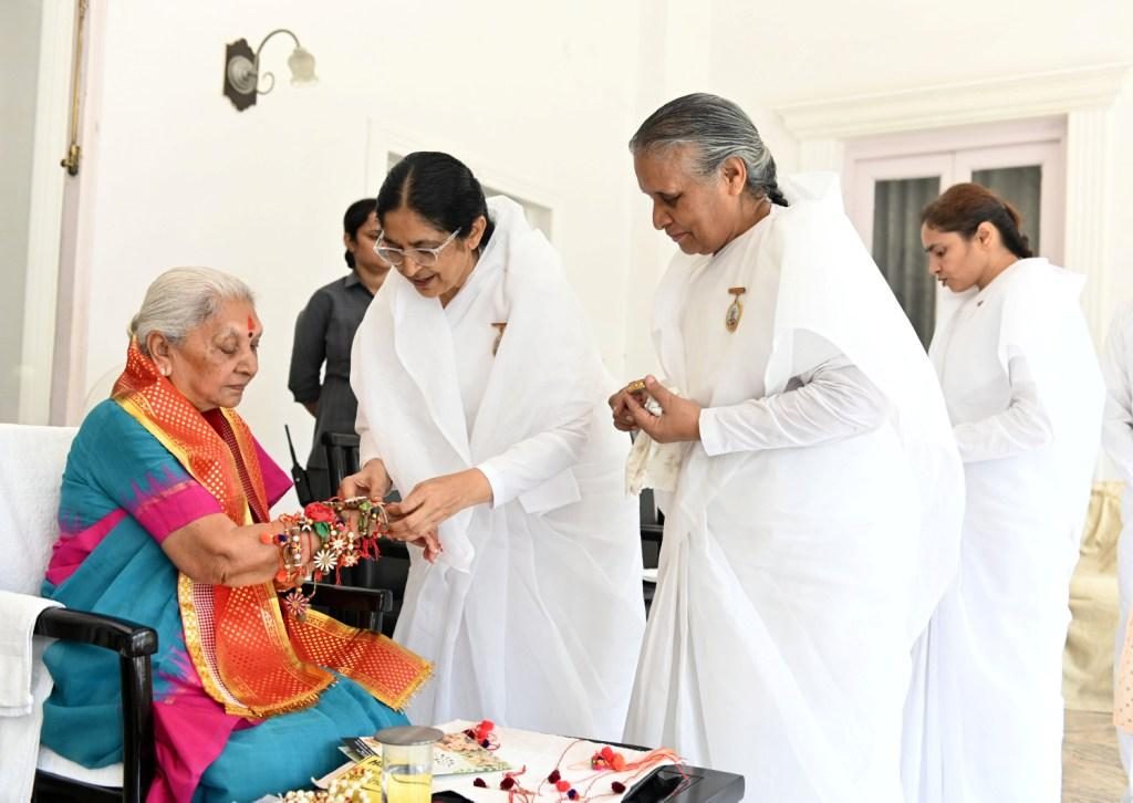 Raksha Bandhan tied to Hon'ble Governor of Uttar Pradesh