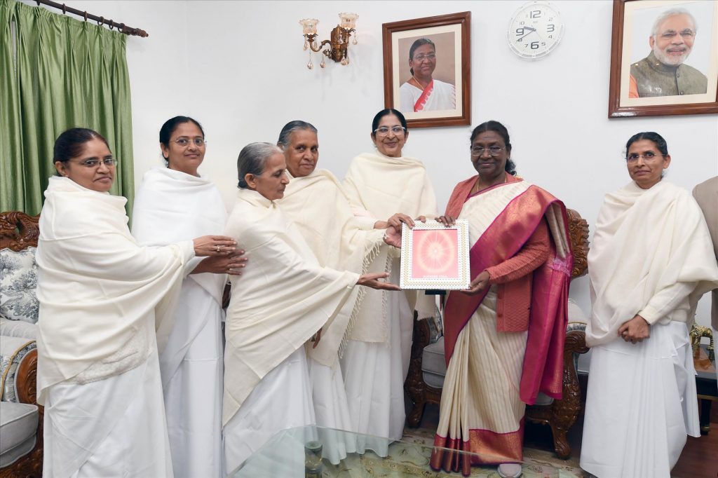 महामहिम राष्ट्रपति श्रीमती द्रौपदी मुर्मु जी के लखनऊ आगमन